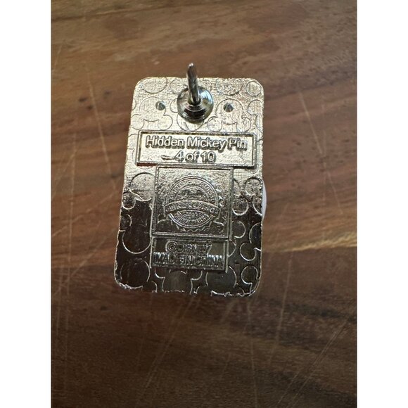 Disney Parks Hidden Mickey Trading Pin Donald Duck 4 of 10 2011 Authentic - Picture 4 of 5